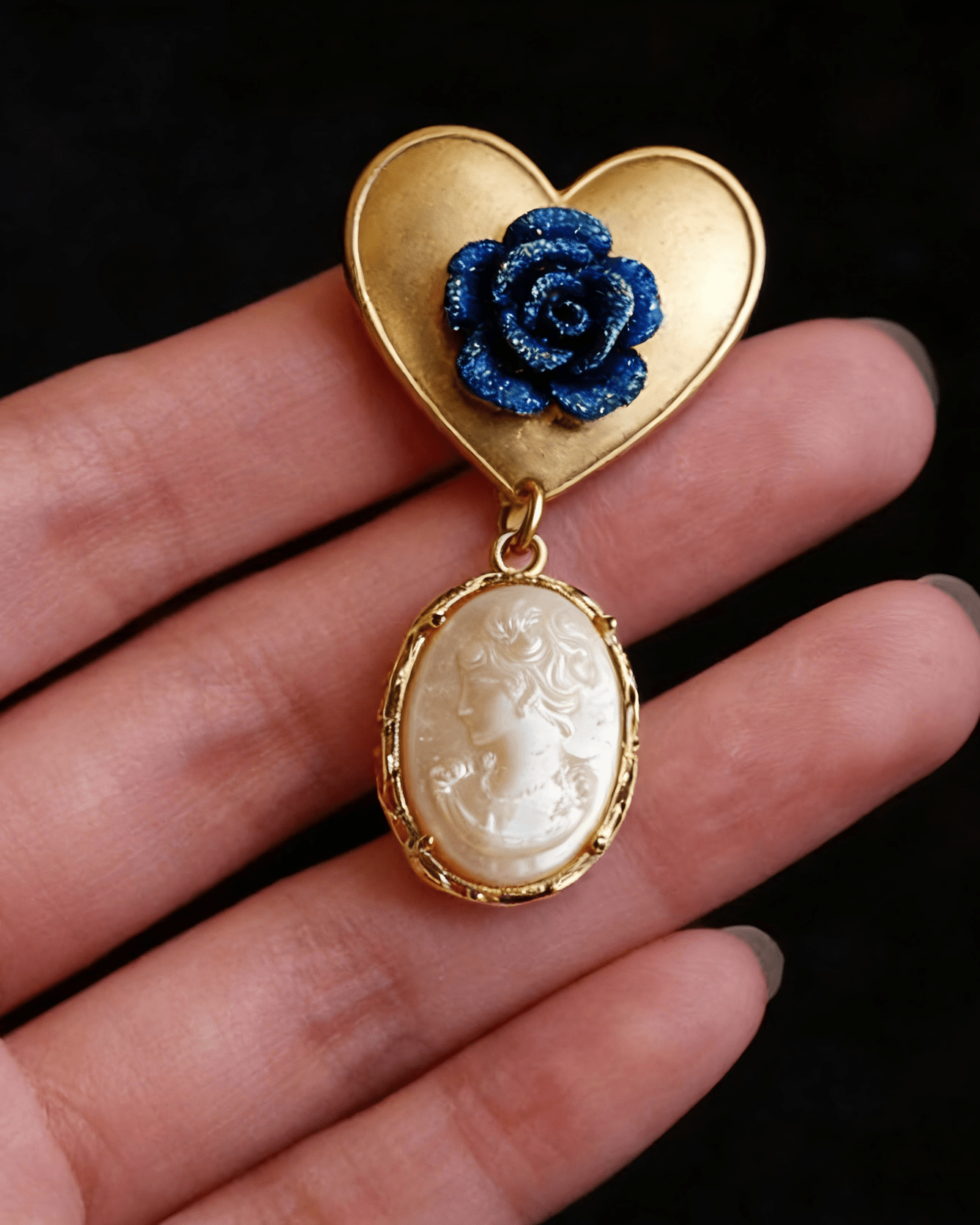 Vintage Blue Rose Heart Brooch | Pearl Cameo Antique Jewelry - Doraflora