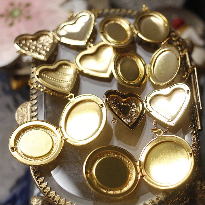Vintage Gold Heart Butterfly Locket Necklace | Dainty Photo Keepsake Jewelry - Doraflora