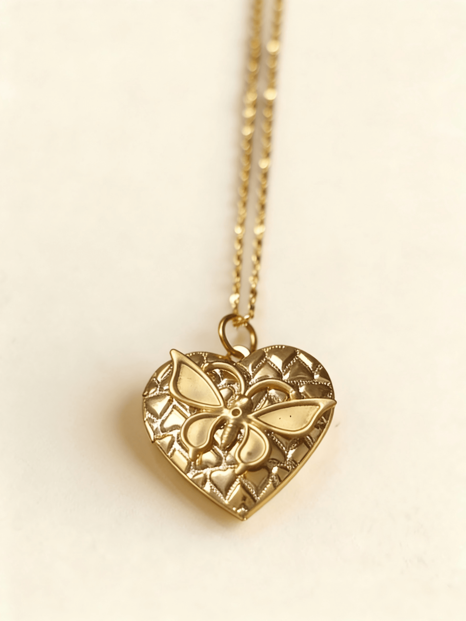 Vintage Gold Heart Butterfly Locket Necklace | Dainty Photo Keepsake Jewelry - Doraflora