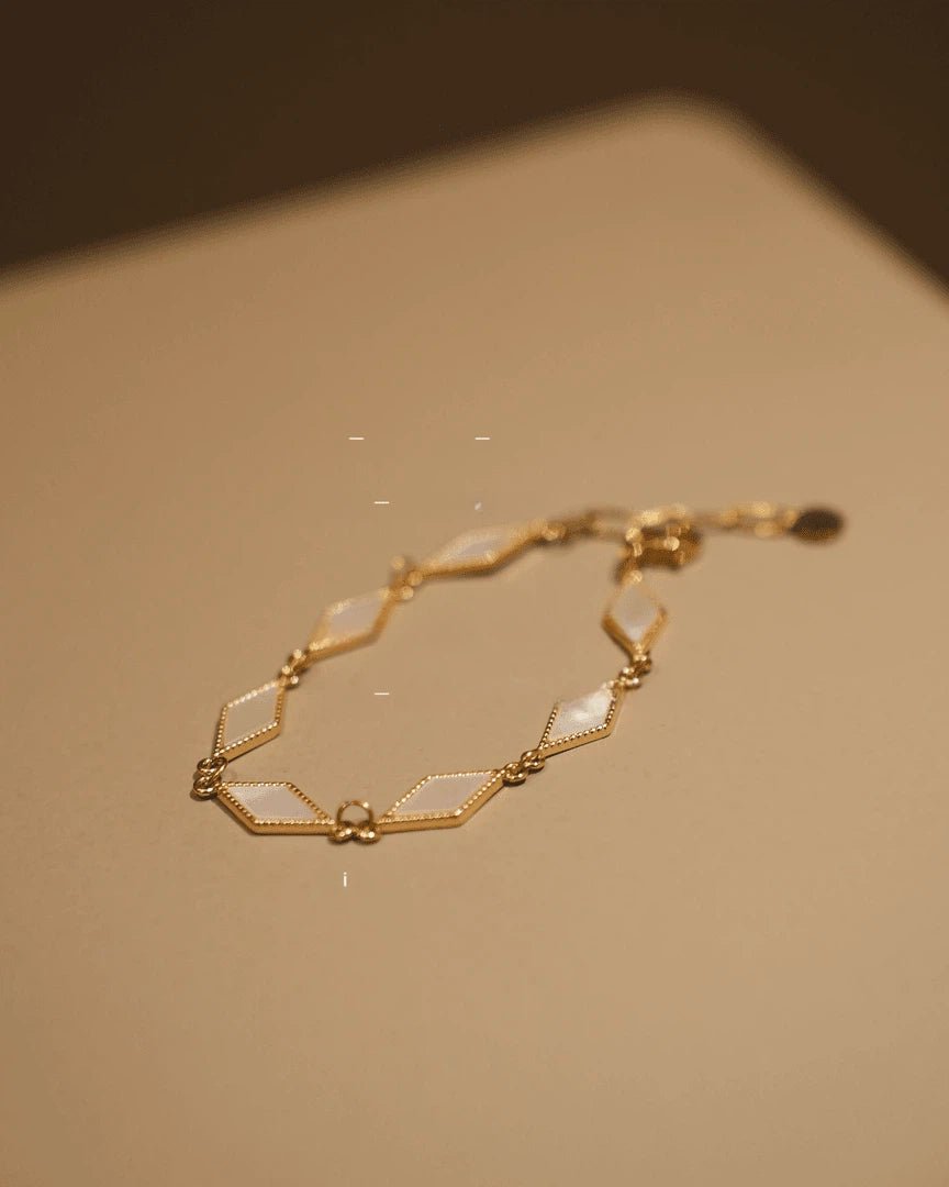 White Shell Rhombus Titanium Steel Bracelet - Tarnish - Free Gold Chain - Doraflora